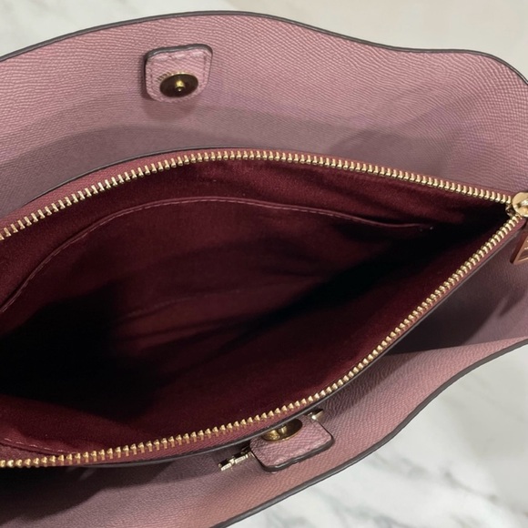 SOLD Coach mollie bucket bag - Picture 6 of 8